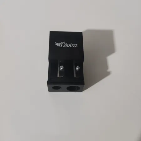 تراش آرایشی دیواین مدل 02