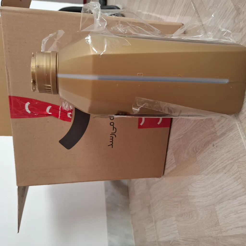 روغن موتور خودرو زادو مدل SAE 10W-40-SN حجم 4 لیتر