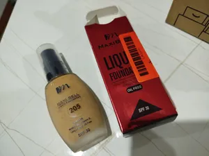 تجریه خرید کرم پودر مکسی بل مدل llv شماره 205 حجم 35 میلی لیتر