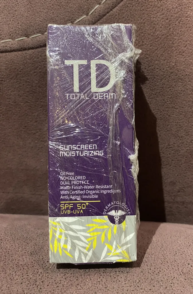 کرم ضد آفتاب توتال درم مدل BIO_TACHES حجم 50 میلی لیتر