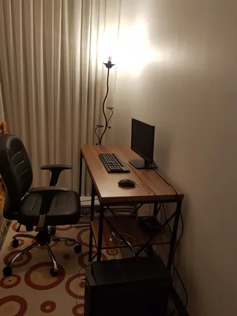 میز کامپیوتر تولیدی مهرو کد 19364