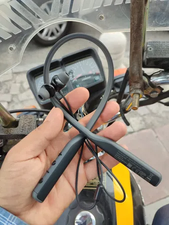 هندزفری بلوتوثی اُرایمو مدل NECKLACE 4