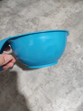 کاسه رنگ مو مدل Fashion به همراه برس رنگ مو مدل Hum