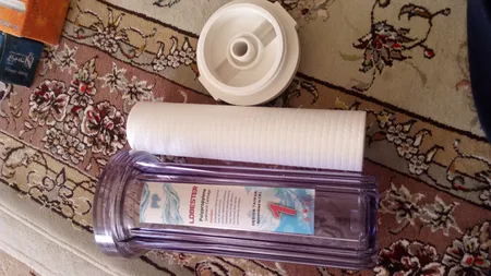 هوزینگ دستگاه تصفیه آب لابستر مدل HL-01 به همراه فیلتر دستگاه تصفیه کننده آب لابستر مدل PP