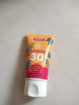 کرم ضد آفتاب ببک کد 02 حجم 50 میلی لیتر