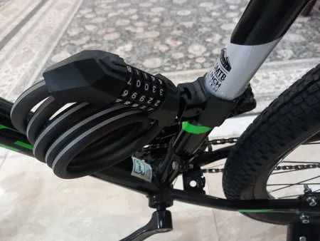 قفل دوچرخه مدل کابل فولادی شبرنگ کد 8333