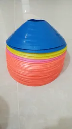 مانع تمرین مدل Training Cones 2019 در 4 رنگ مجموعه 8 عددی