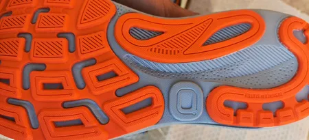 کفش رانینگ بروکس مدل Adrenaline GTS24