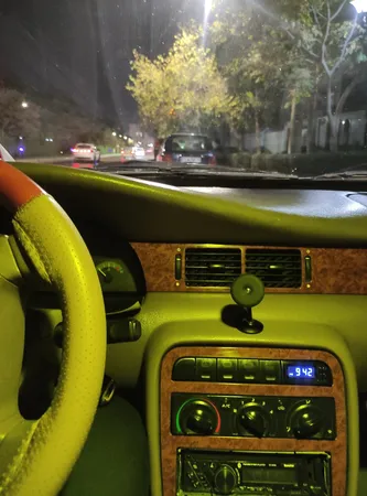 پایه نگهدارنده گوشی موبایل کوکوکلاسیک مدل M-04