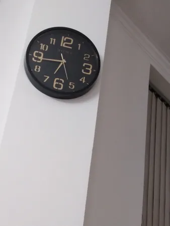 ساعت دیواری ولدر مدل 607-T