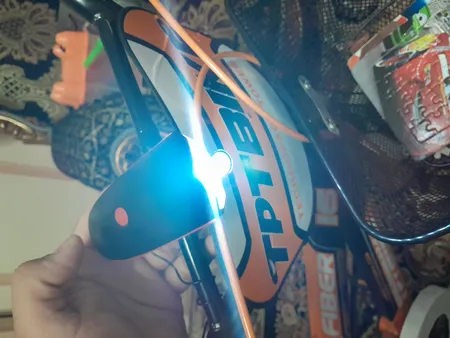 چراغ جلو دوچرخه مدل 7588