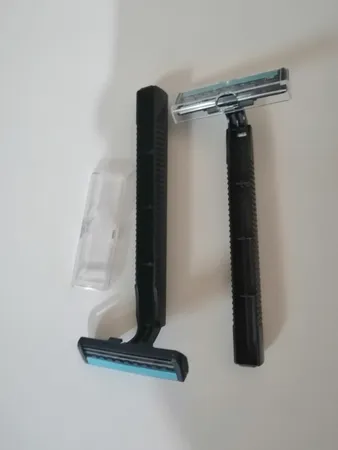 خود تراش ‏لمسر مدل GT-H بسته 5 عددی