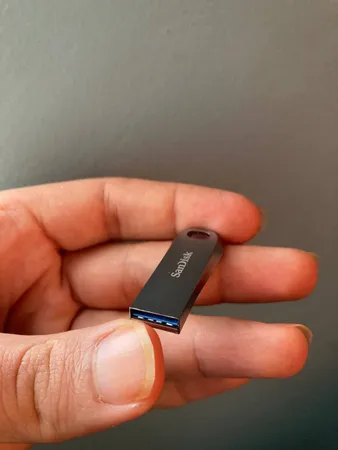 فلش مموری سن دیسک مدل Ultra Luxe ظرفیت 64 گیگابایت