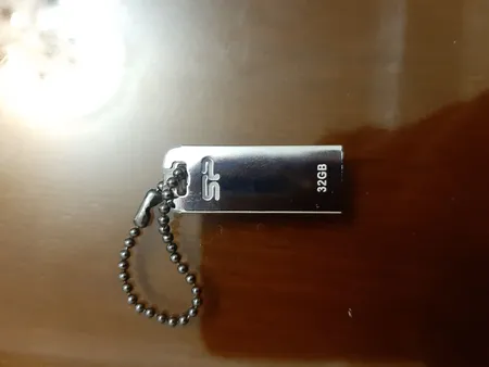 فلش مموری Silicon Power مدل تاچ T03 ظرفیت 32 گیگابایت