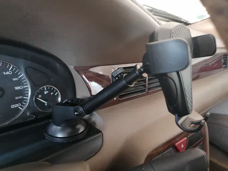 هولدر خودرو مدل car holder
