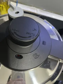زودپز دوقلو جی فی نی مدل G-02 گنجایش 4 و 6 لیتری