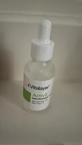 تجریه خرید سرم آبرسان پوست ویتالیر مدل نیاسینامید مناسب برای پوست های دارای جوش حجم 30 میلی لیتر