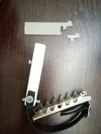 کاپو گیتار مدل بندی کد 7 همراه پیک مجموعه 2 عددی