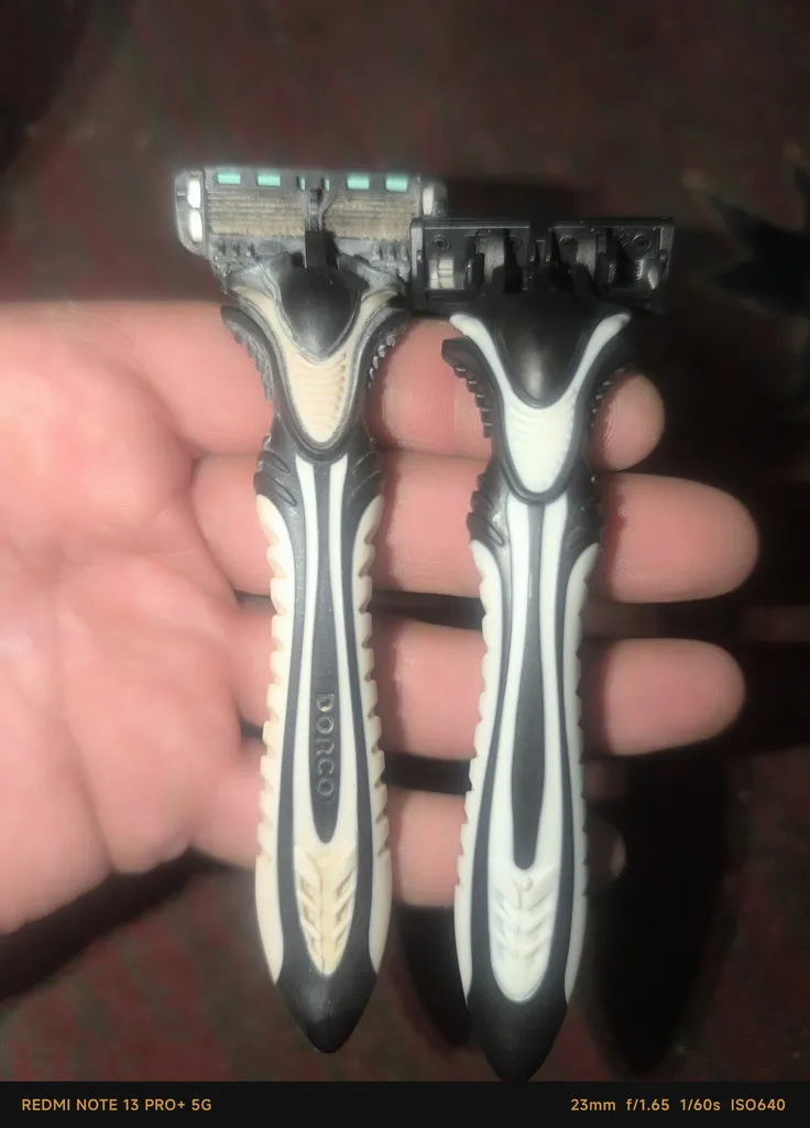 خودتراش دورکو مدل 6blade-vit E-Aloe Vera تحت لیسانس