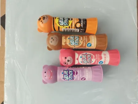 چسب ماتیکی آریا مدل عروسکی مجموعه 4 عددی