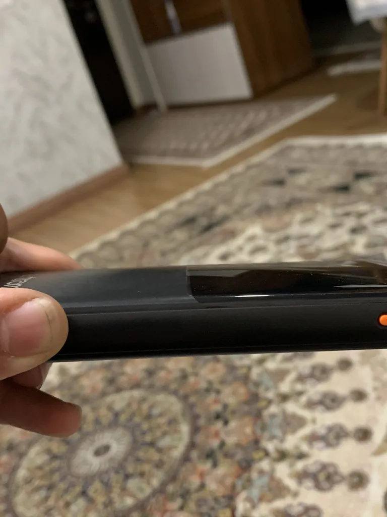 پاوربانک اکستروم مدل APB10K22W-B ظرفیت 10000 میلی آمپر ساعت