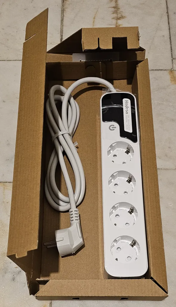 محافظ ولتاژ هارمونیک هادرون مدل P244