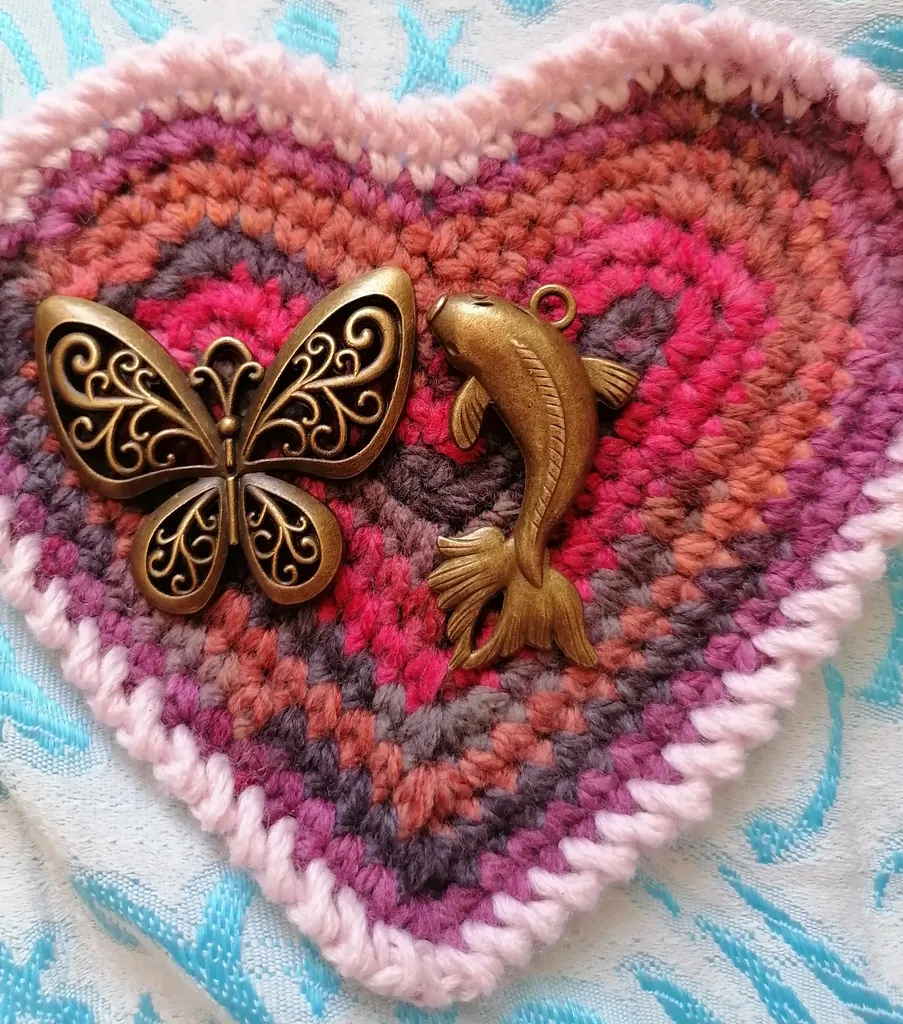 آویز گردنبند مدل پروانه عاشق کد AG 927