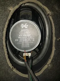 قاب اسپیکر خودرو کد 9 مناسب برای اسپیکر سایز 6x9 اینچ