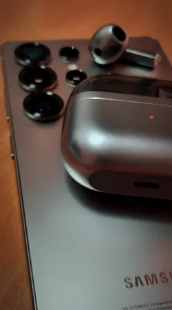 هدفون بلوتوثی سامسونگ مدل Galaxy Buds3