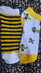 جوراب دخترانه طرح زنبور کد 02