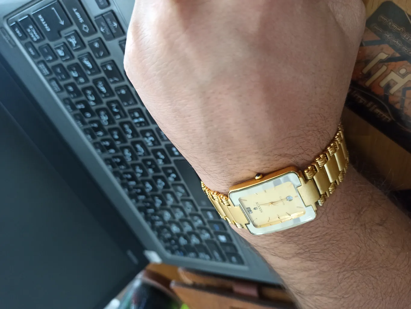 ساعت مچی عقربه ای مردانه نکسن مدل G9057R2