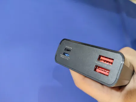 پاوربانک ریمکس مدل RPP-672 ظرفیت 20000 میلی آمپر ساعت