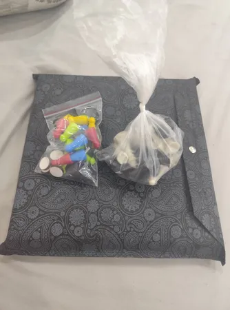 بازی فکری شطرنج و منچ مدل فروردین بسته 9 عددی