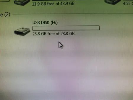 فلش مموری سیلیکون پاور مدل Touch T07 ظرفیت 32 گیگابایت