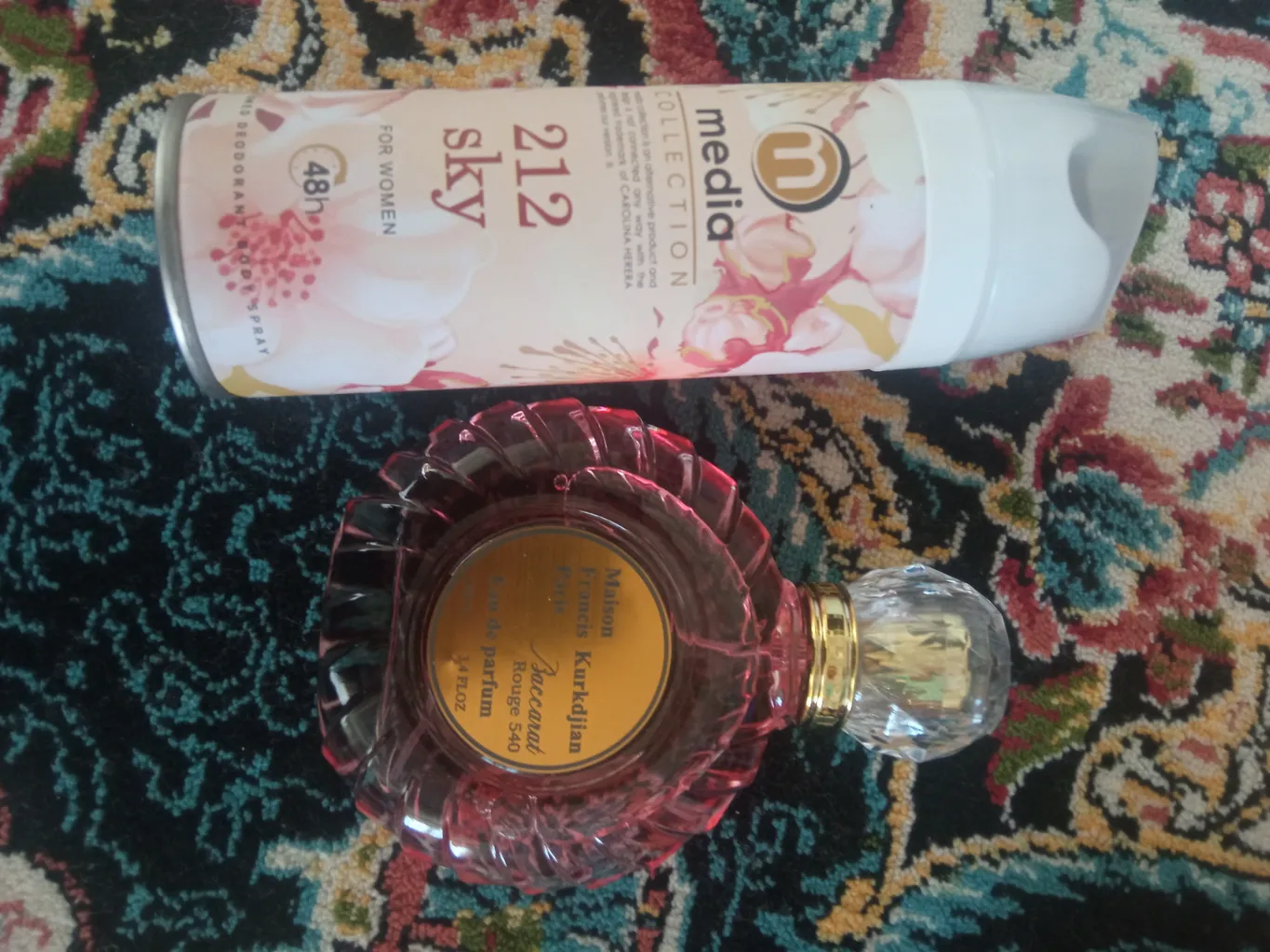 ادو پرفیوم زنانه زدفون مدل باکارات رژ 540 با رایحه گرم و شیرین حجم 100 میلی لیتر