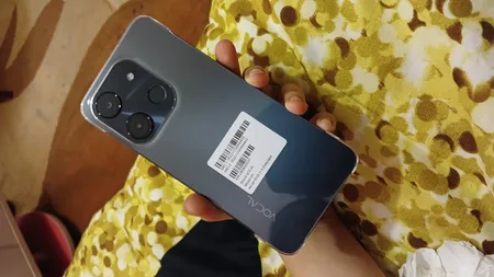 گوشی موبایل وکال مدل V0 Plus دو سیم کارت ظرفیت 64 گیگابایت و رم 3 گیگابایت