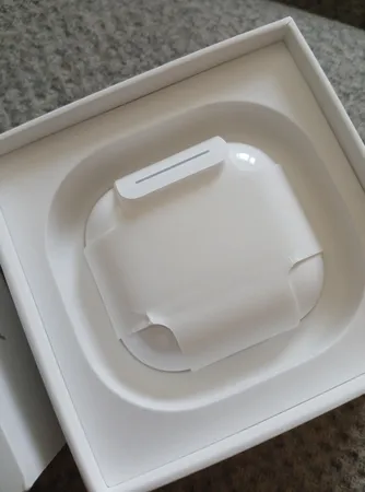 هدفون بلوتوثی اپل مدل AirPods 4