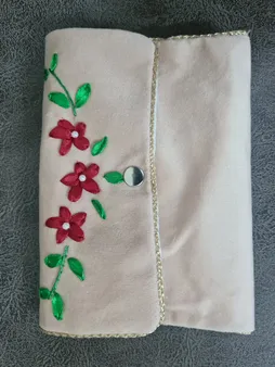 جانماز مدل کیفی مخمل طرح گلدوزی کد ki110