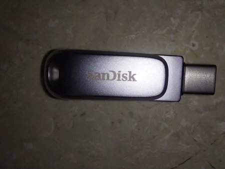 فلش مموری سن دیسک مدل Luxe ظرفیت 32 گیگابایت