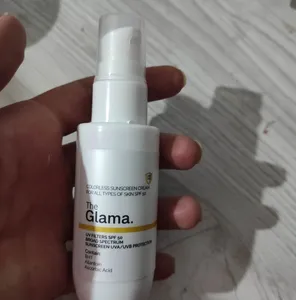 تجریه خرید کرم ضد آفتاب بی‌رنگ دست و صورت گلاما SPF 50 مدل Broad Spectrum ‌محافظ UVA ، UVB مناسب برای انواع پوست حجم 50 میلی‌ لیتر