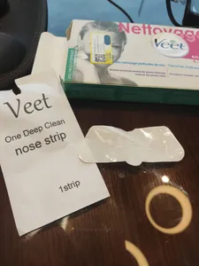 تجریه خرید چسب‌ پاک کننده بینی ویت مدل Charcoal بسته 6 عددی