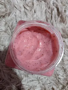 تجریه خرید اسکراب لایه بردار صورت مکس لیدی مدل هلو حجم 300 میلی لیتر