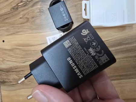شارژر دیواری 45 وات سامسونگ مدل EP-T4510 به همراه کابل تبدیل USB-C