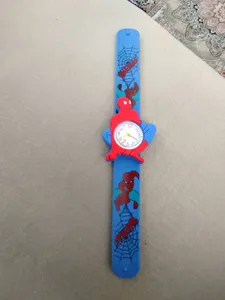 تجریه خرید ساعت مچی عقربه ای بچگانه مدل مرد عنکبوتی