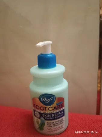 کرم رفع ترک پا دافی مدل Non Greasy حجم 343 میلی لیتر