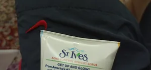 تجریه خرید اسکراب لایه بردار پوست اس تی.ایوز مدل Apricot وزن 170 گرم