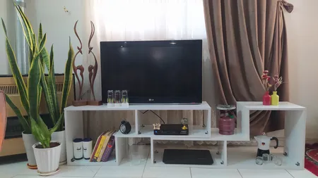 میز تلویزیون مدل  DLF104L