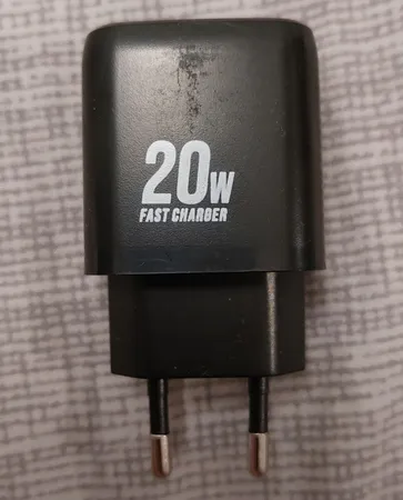 شارژر دیواری 20 وات تسکو مدل TTC 65