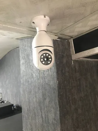 دوربین بیسیم مداربسته تحت شبکه مدل v380