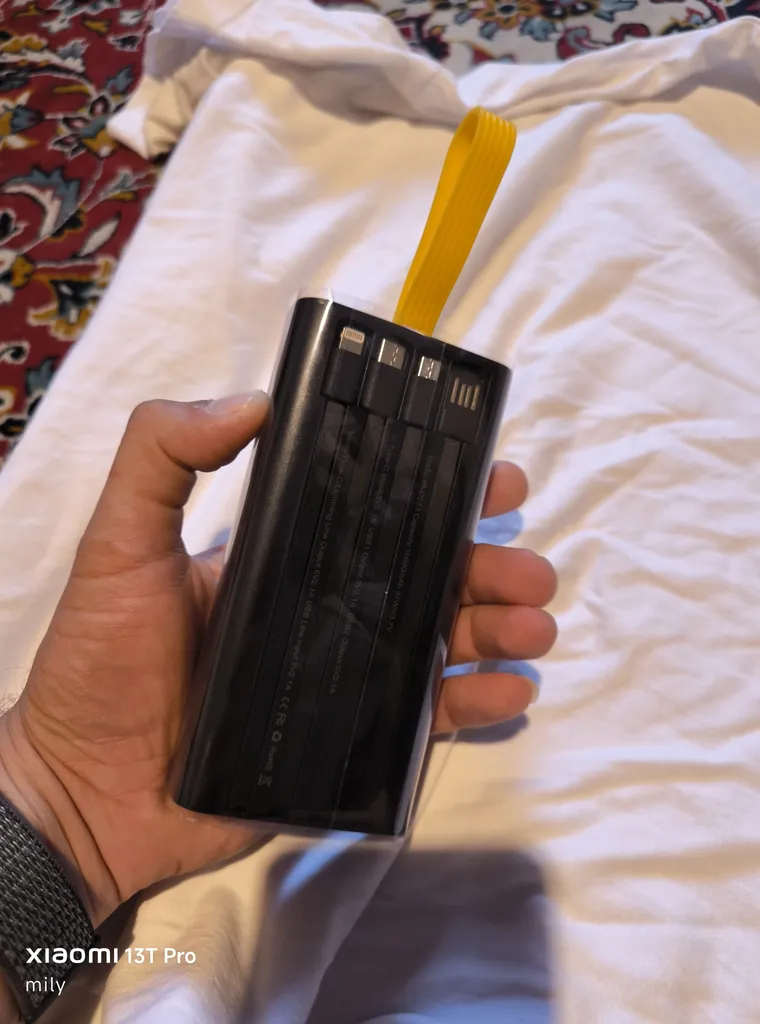 پاوربانک 22.5 وات آیرنج مدل IR - D253 ظرفیت 10000 میلی‌آمپرساعت